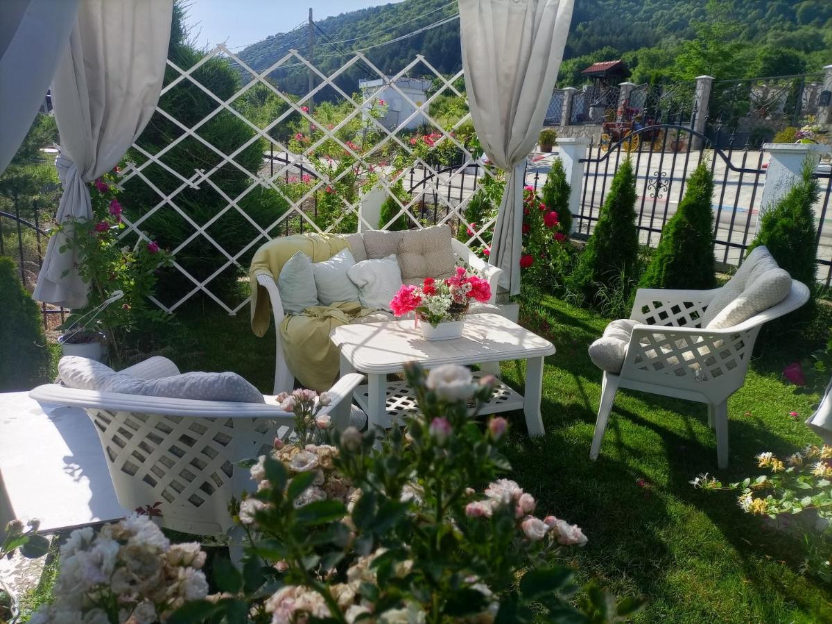 Белият кът Apartment Сапарева Баня Екстериор снимка